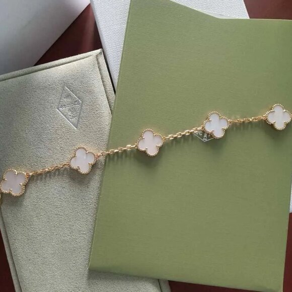 18k gold bracelet by Van Cleef & Arpels - Picture 6 of 7